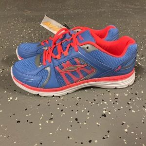 NWT Avia Sneakers